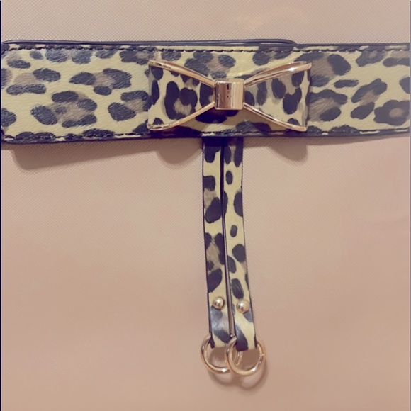 NWT Beige with leopard print purse 👜 - Picture 3 of 4